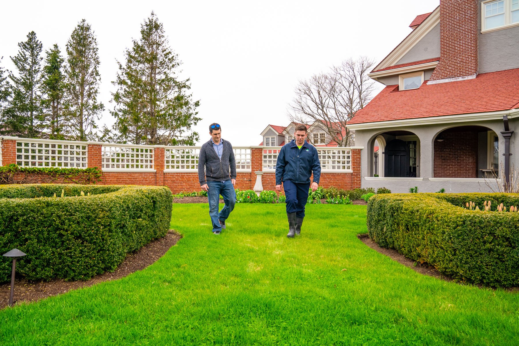 discussing fungicide options with a homeowner