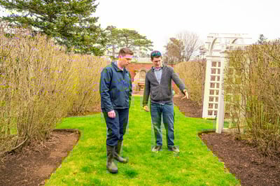 lawn care technician customer 117